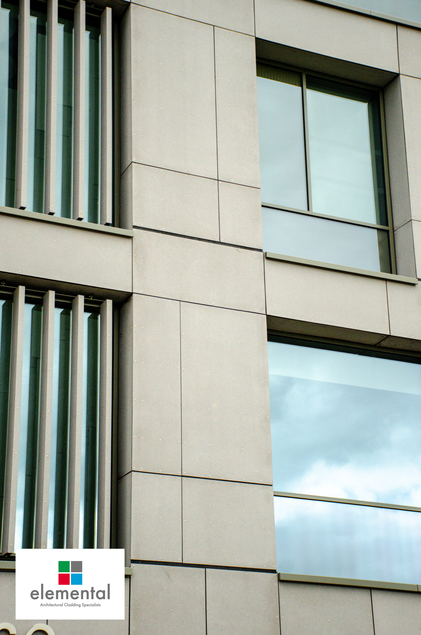 TUD_webformat_WHITElogo-21